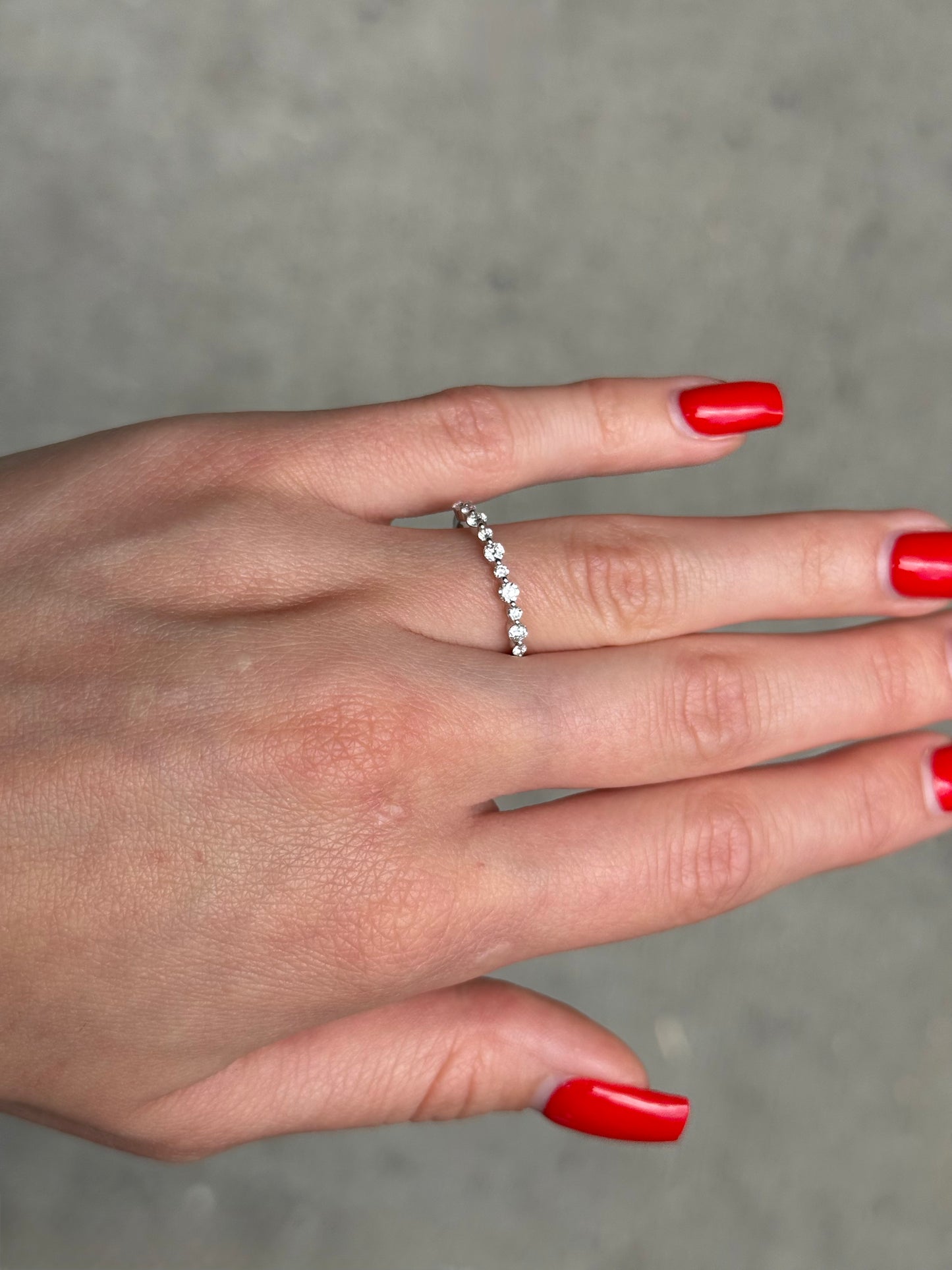 Ladies Single Prong Halfway Wedding Band