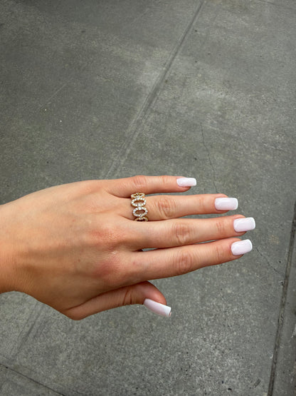 Ladies Open Middle Oval Shape Ring