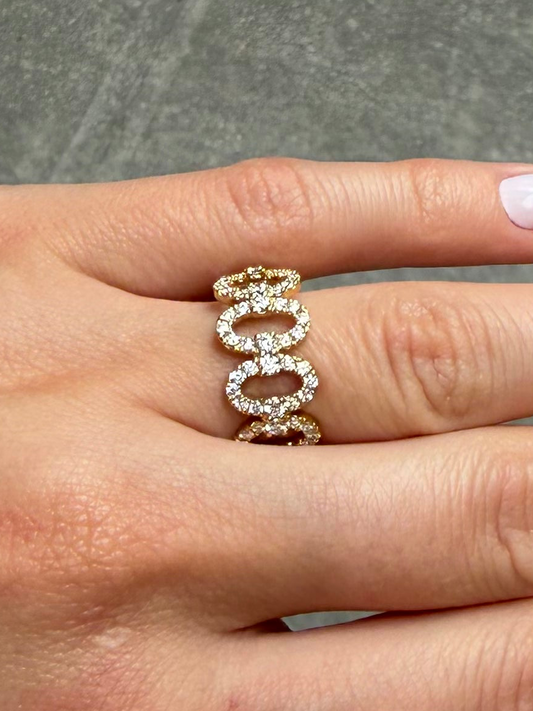 Ladies Open Middle Oval Shape Ring