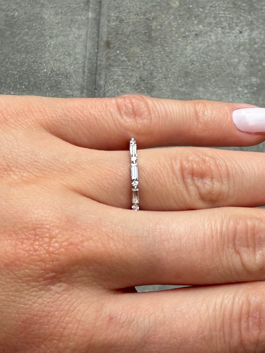 Ladies Thin Baguette and Round Diamond Alternating Band