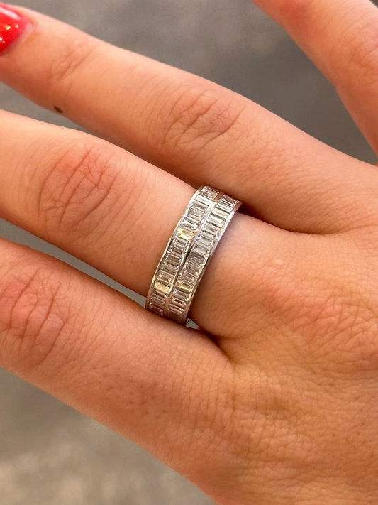 Ladies Mirrored Eternity Baguette Diamond Band