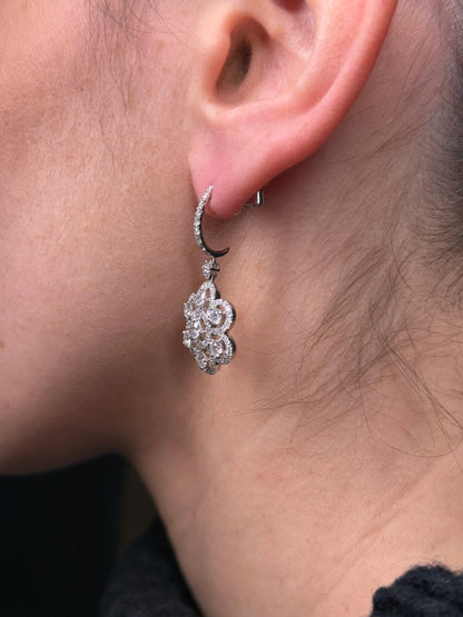 Ladies Eight Diamond Flower Earrings