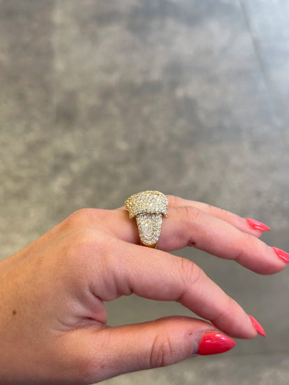Ladies Pave Set Round Diamond Ring