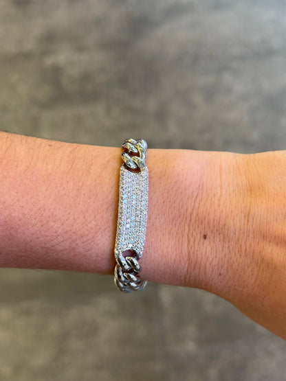Ladies Gold Link Pave Set Round Diamond Bracelet