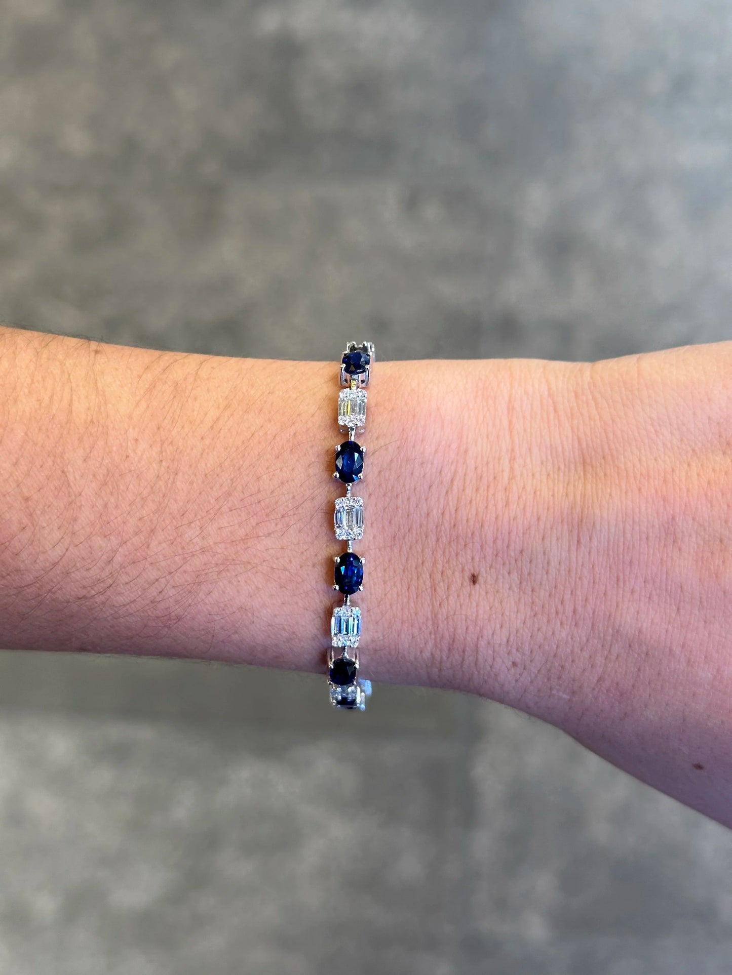 Ladies Diamond and Sapphire Bracelet