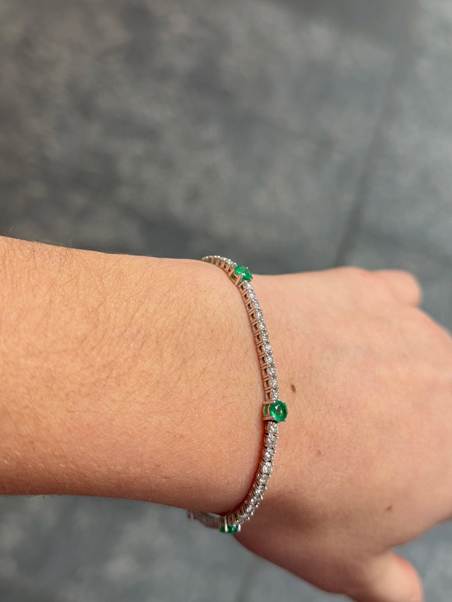 Ladies Five Emeralds Stone Tennis Bracelet