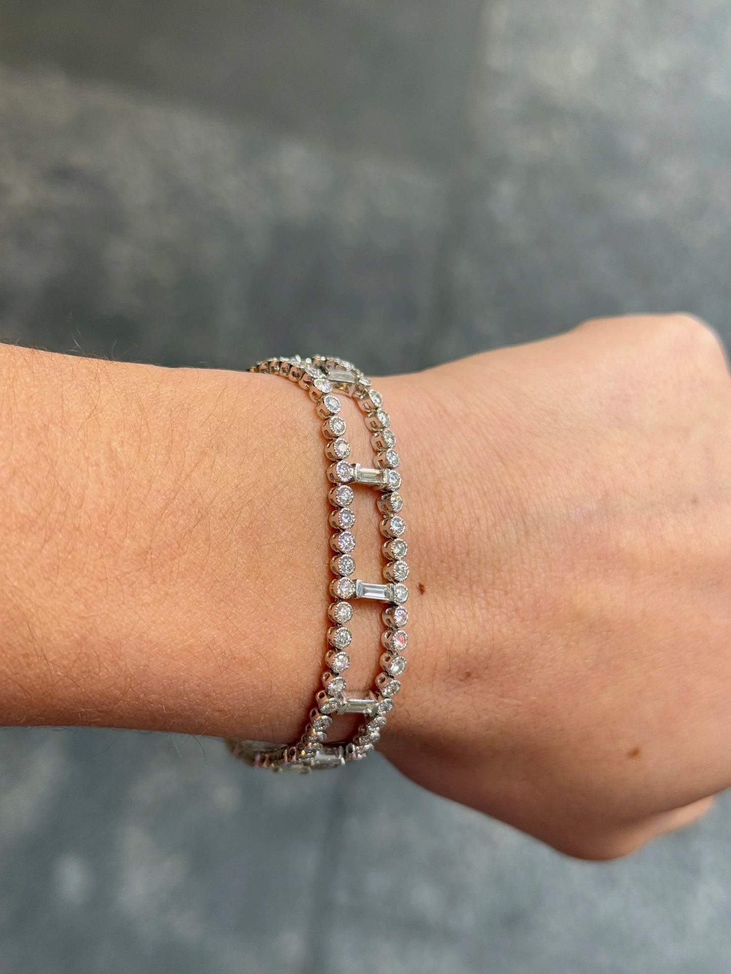 Ladies Miligrain Round and Baguette Diamond Bracelet