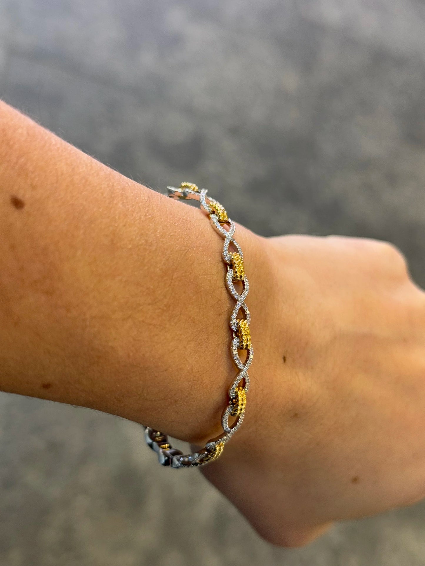 Ladies Infinity Diamond Bangle Bracelet