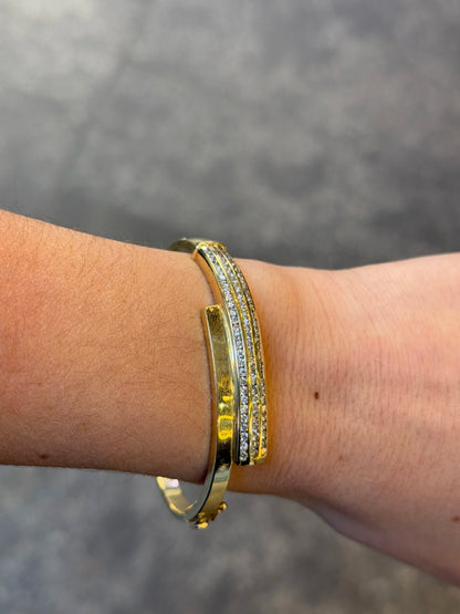 Ladies Side by Side Gold and Diamond Bangle Bracelet