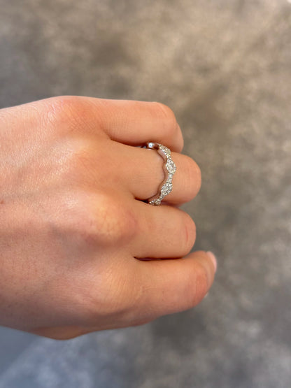 Ladies White Gold Cluster Diamond Ring