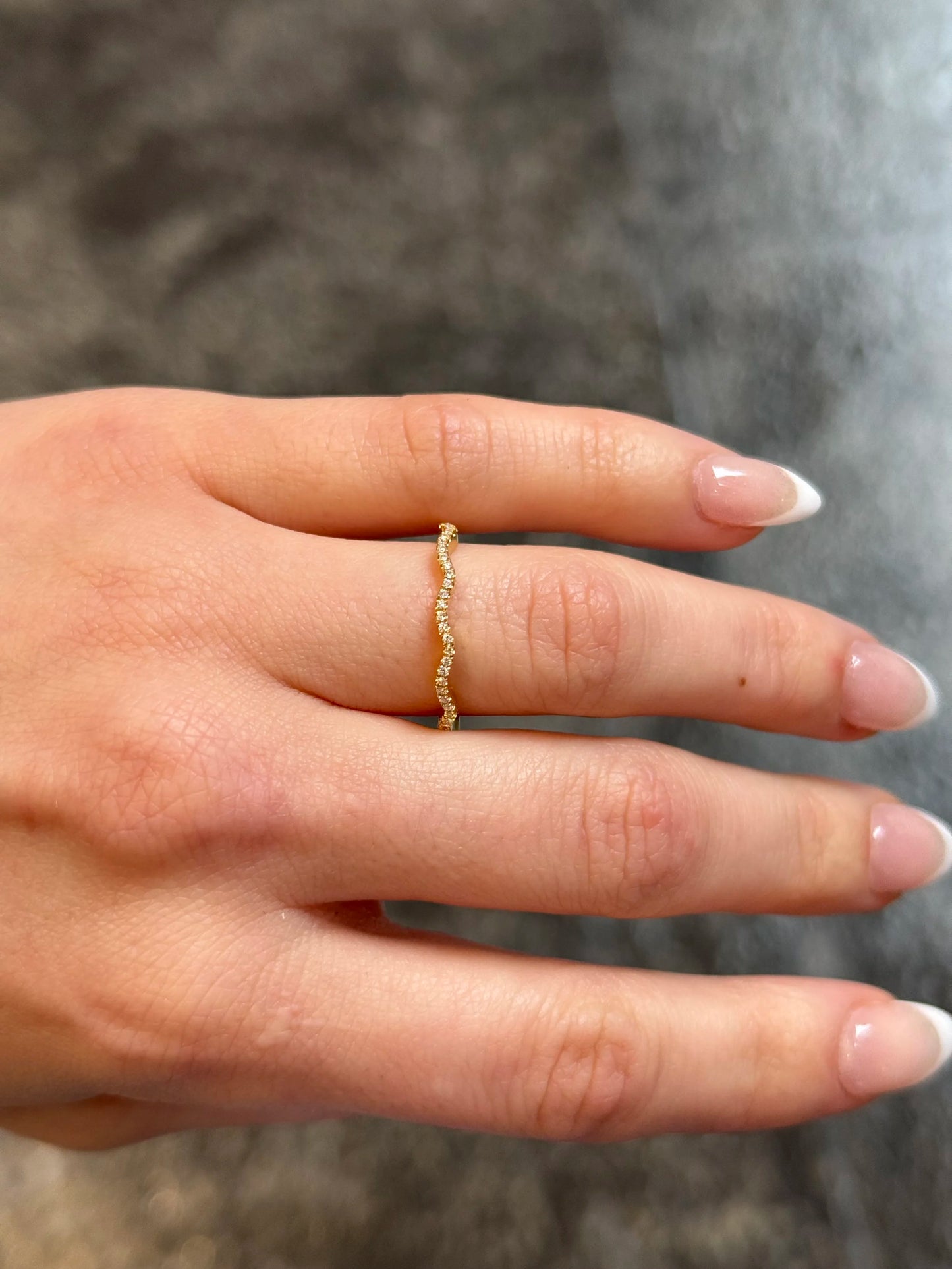 Ladies Wavy Diamond Wedding Band