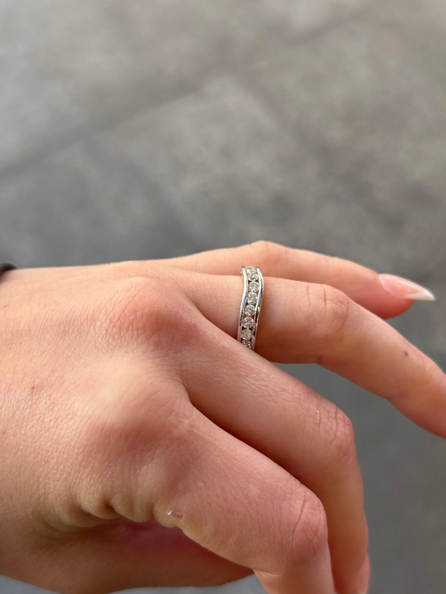 Ladies Wavy Channel Set Wedding Band