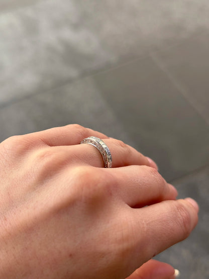 Ladies Three Sided Channel Set Wedding Band