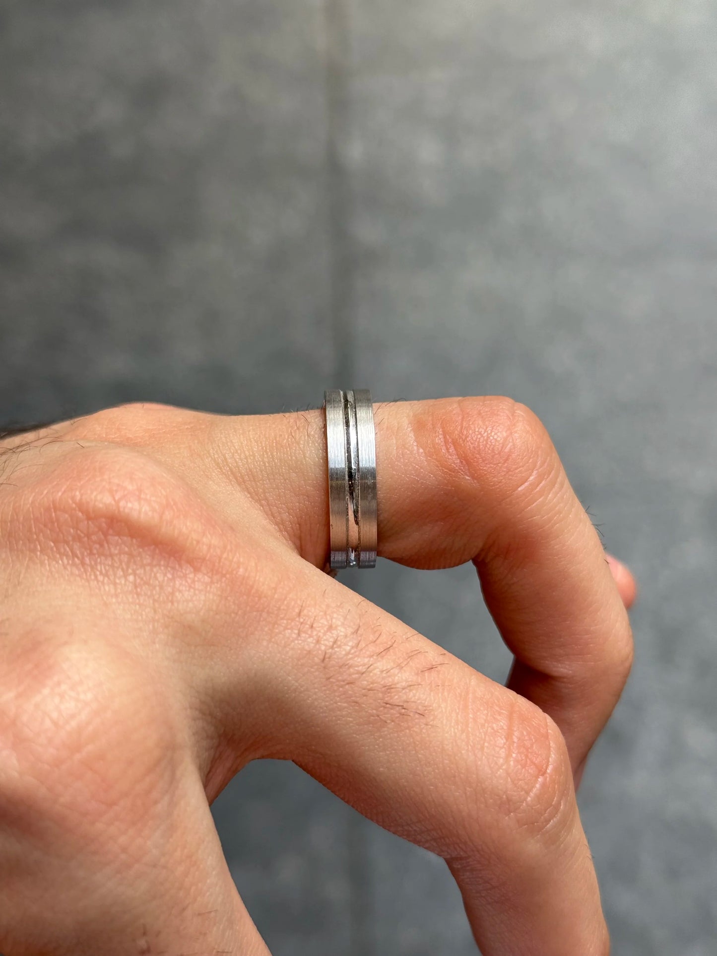 Men's Middle Polish and Matte Finish Side Wedding Band