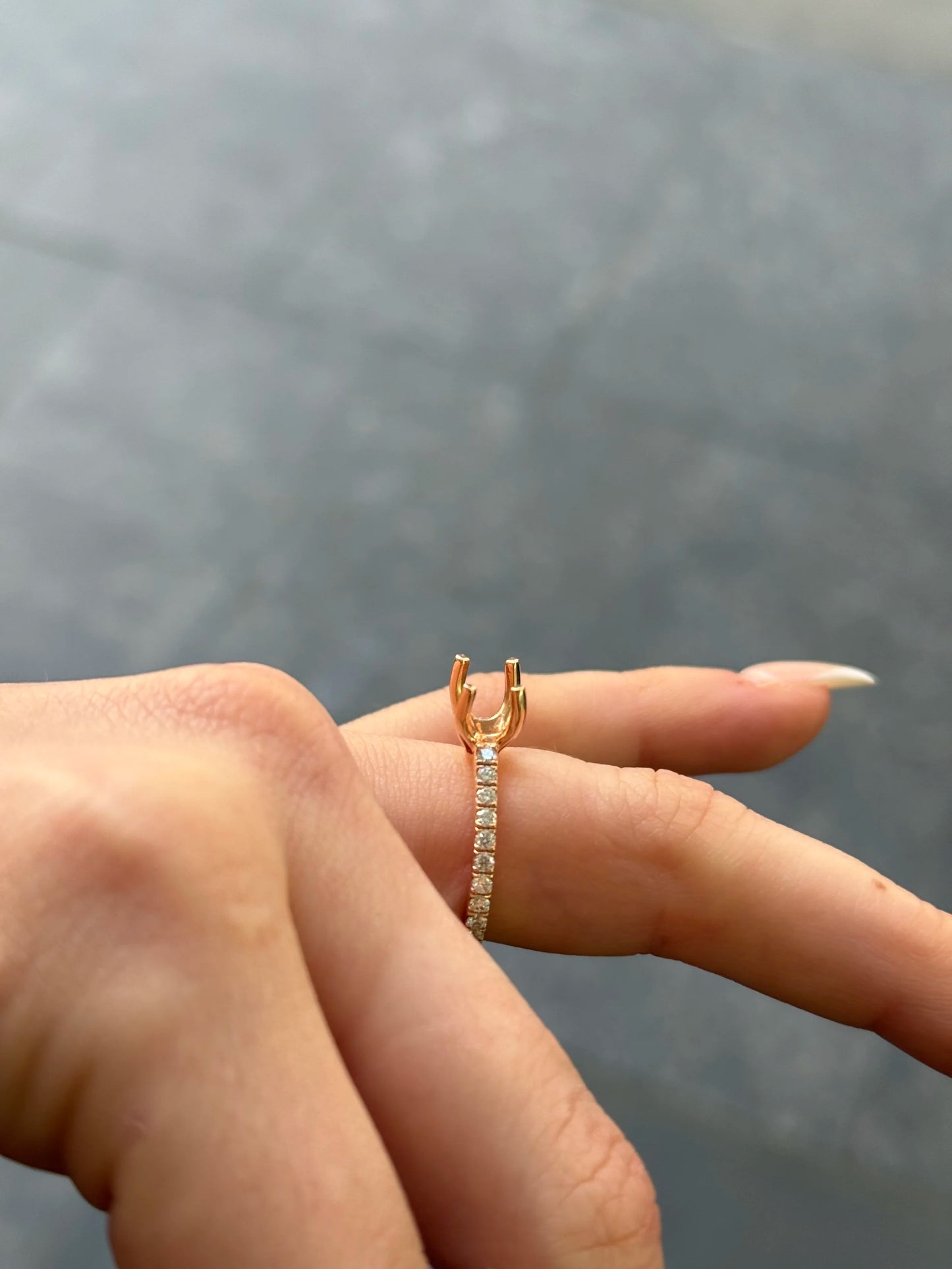 Ladies Timeless Engagement Ring