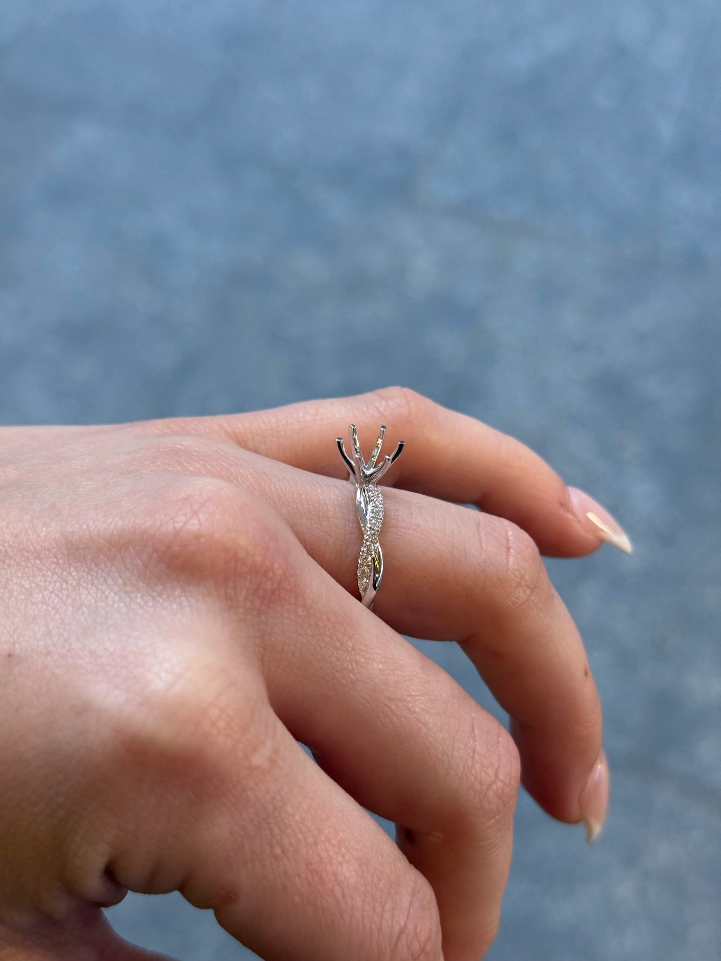 Ladies White Gold Diamond and Gold Twist Band Engagement Ring