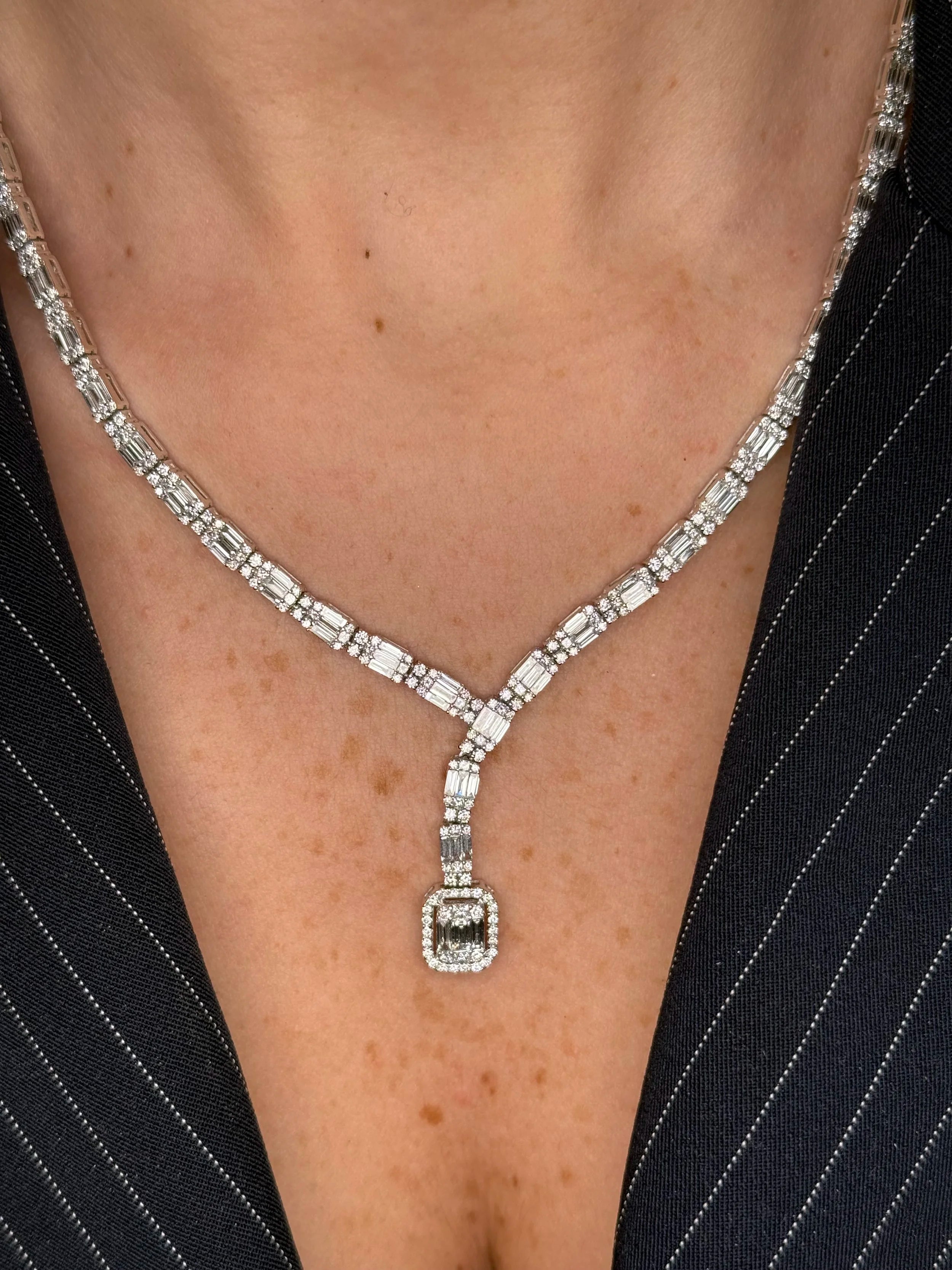 Ladies Emerald Cluster Fancy Diamond Necklace