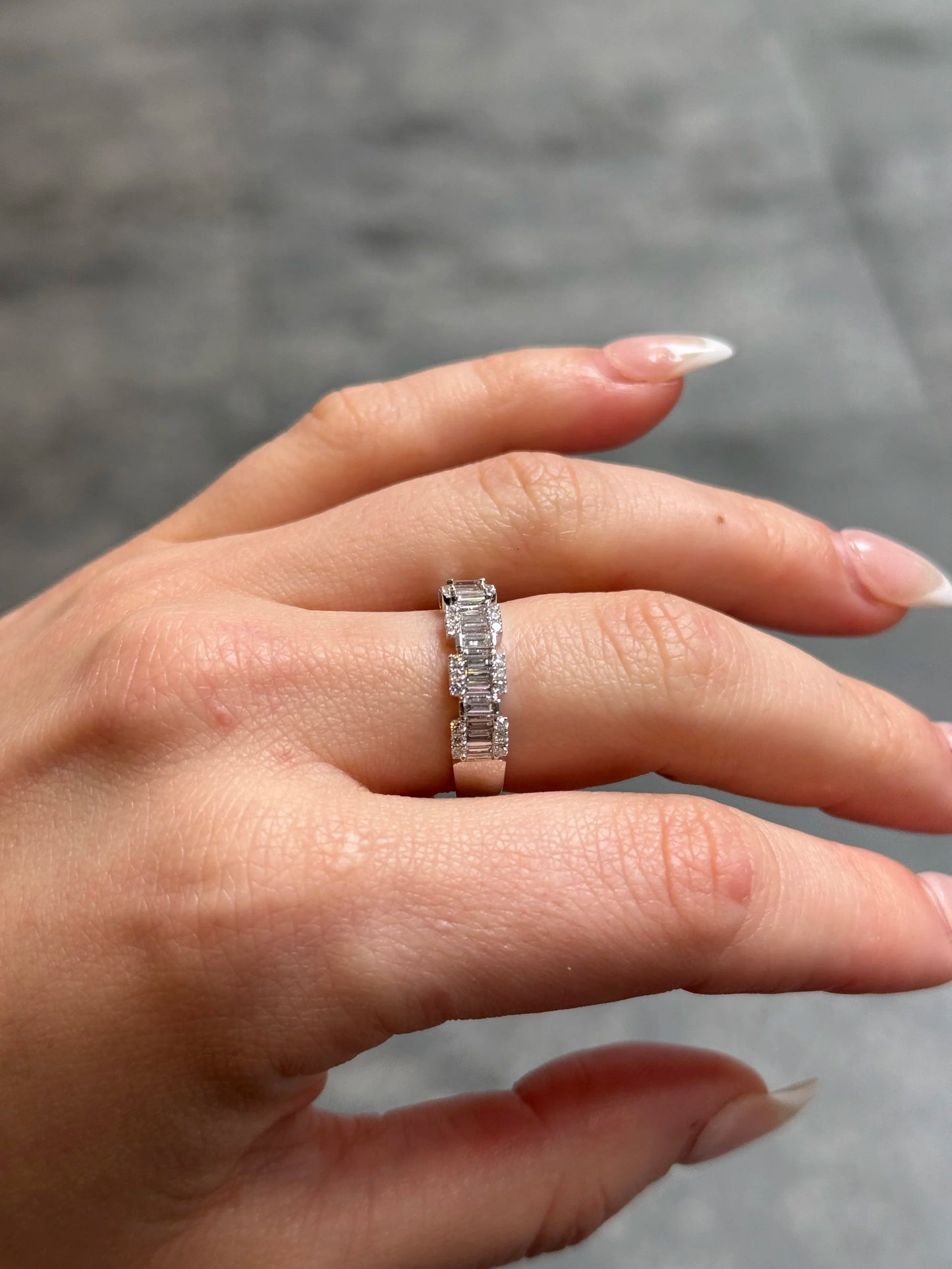 Ladies Baguette and Semi Halo Round Diamond Band