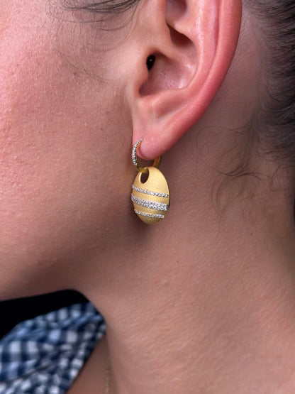 Ladies Satin Finish Circular Diamond Earring