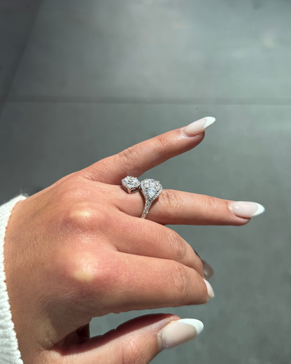 Ladies 2 Headed Pear-Shaped Cluster Fancy Ring
